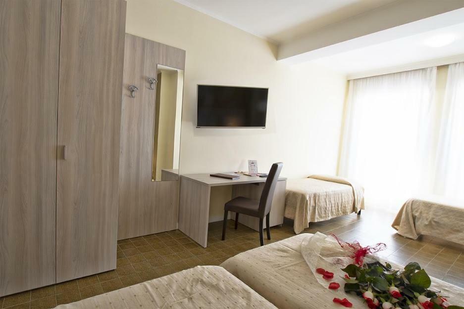 Hotel Scacciapensieri เน็ตตูโน ภายนอก รูปภาพ