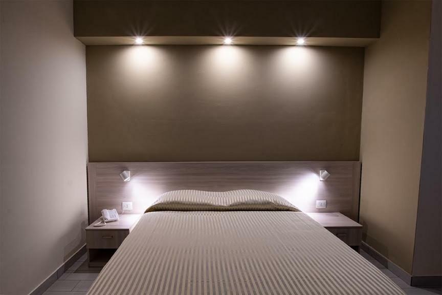 Hotel Scacciapensieri เน็ตตูโน ภายนอก รูปภาพ