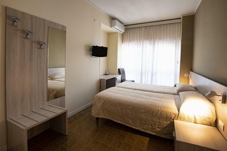 Hotel Scacciapensieri เน็ตตูโน ภายนอก รูปภาพ